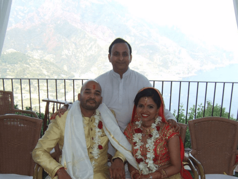 wedding priest - destination wedding in itly