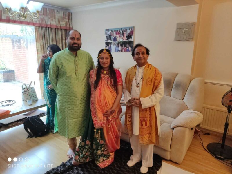 Wedding priest - baby shower vidhi - Hindu wedding priest - hindu priest in uk- satyanarayan katha- hinduisam - www.hindupriestketuljoshi.co.uk -3-