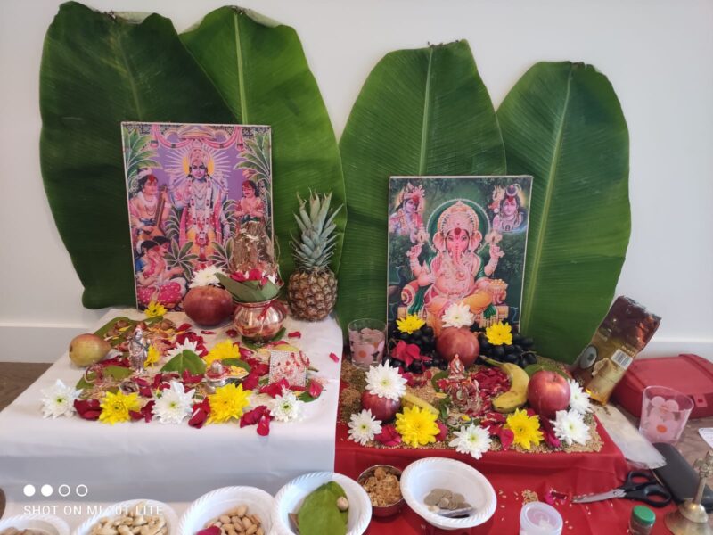 hindu-priest-grih-pravesh-puja