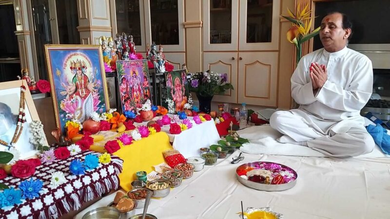 Hindu Funeral Service - Hindu Priest Ketul Joshi Maharaj