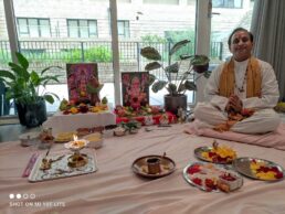 13 - grih pravesh puja - Hindu priest - ketul joshi - wedding priest - www.hindupriestketuljoshi.co.uk - Hindu wedding