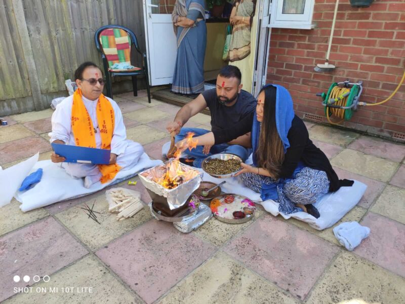 8 - Hindu funeral priest - funeral vidhi - hindu priest - www.hindupriestketuljoshi.co.uk