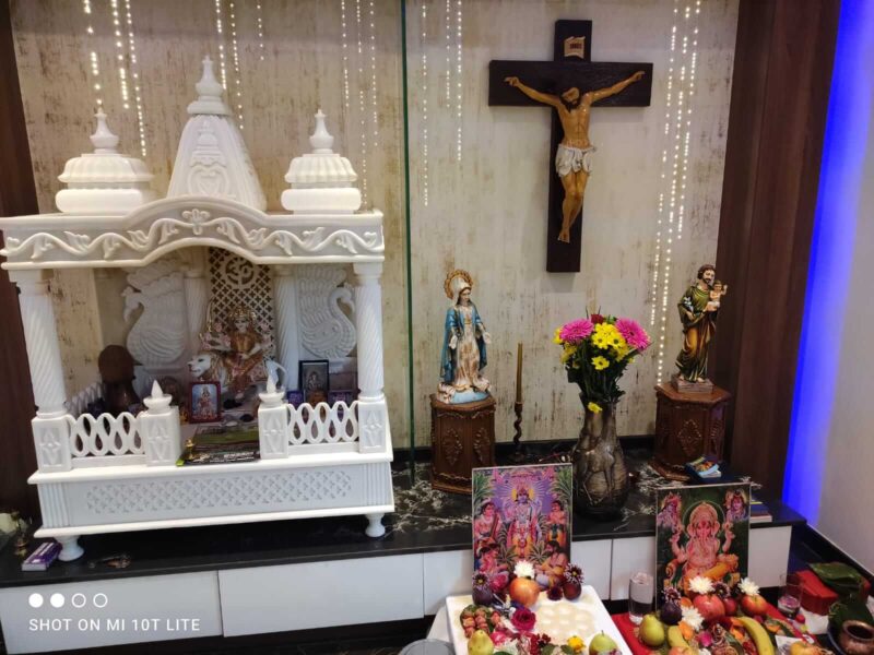 Wedding priest - Satyanarayn katha puja - Hindu wedding priest - hindu priest in uk- satyanarayan katha- hinduisam - www.hindupriestketuljoshi.co.uk -24 -