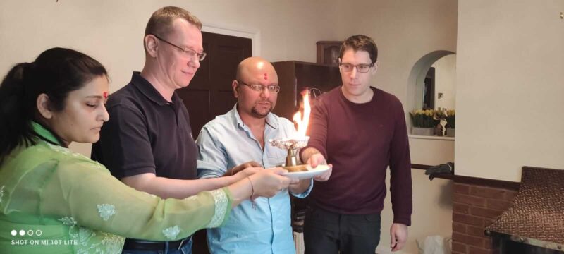 29- grih pravesh puja - Hindu priest - ketul joshi - wedding priest - www.hindupriestketuljoshi.co.uk - Hindu wedding