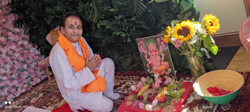 80- Hindu wedding priest - hindu priest - wedding priest - www.hindupriestketuljoshi.co.uk