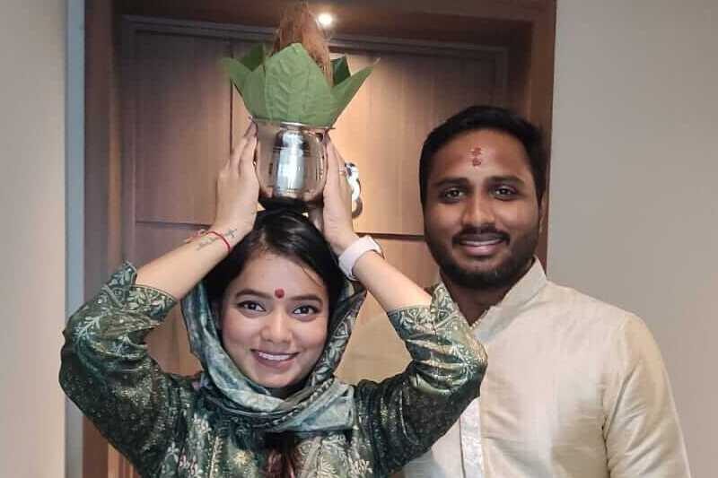 Wedding-priest-Grih-pravesh-puja-Hindu-wedding-priest-hindu-priest-in-uk-satyanarayan-katha-hinduisam-www.hindupriestketuljoshi.co_.uk-2- (1)