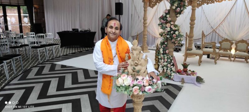 104- Hindu wedding priest - hindu priest - wedding priest - www.hindupriestketuljoshi.co.uk