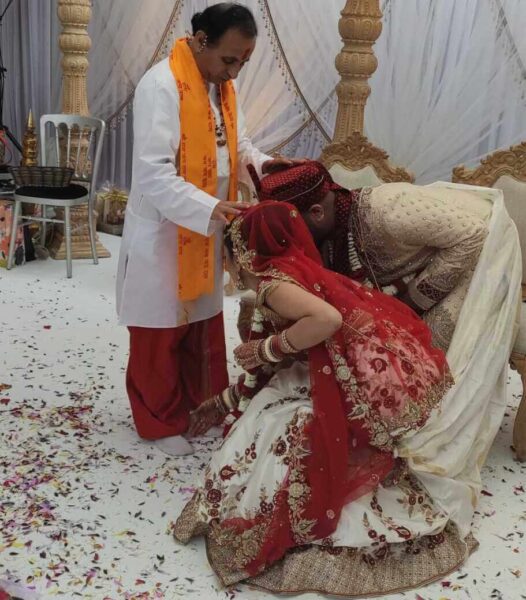 101- Hindu wedding priest - hindu priest - wedding priest - www.hindupriestketuljoshi.co.uk