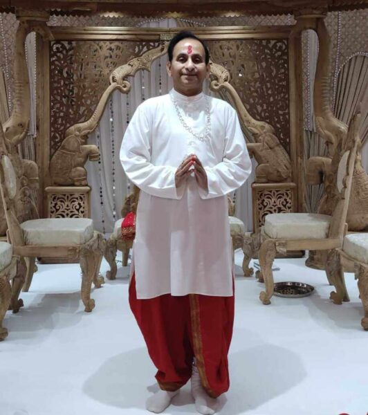 151 - Hindu wedding priest - hindu priest - wedding priest - www.hindupriestketuljoshi.co.uk