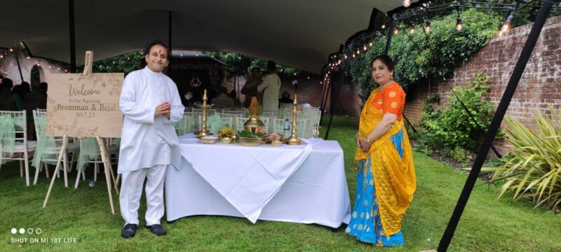 98 - Hindu wedding priest - hindu priest - wedding priest - www.hindupriestketuljoshi.co.uk