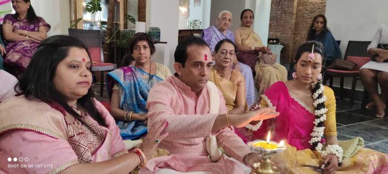 186- Hindu wedding priest - hindu priest - wedding priest - Hindu pandit for wedding - www.hindupriestketuljoshi.co.uk