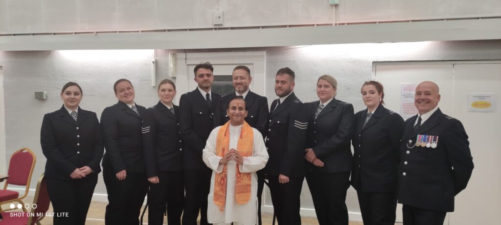 25-Hindu-funeral-priest-funeral-vidhi-hindu-priest-www.hindupriestketuljoshi.co_.uk_