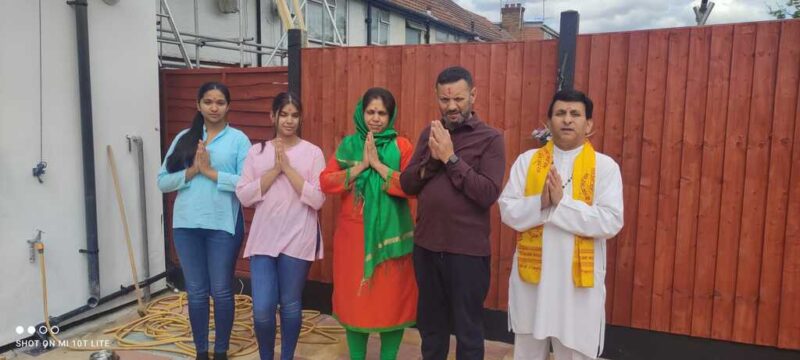 Hindu wedding priest - hindu priest - wedding priest - www.hindupriestketuljoshi.co.uk