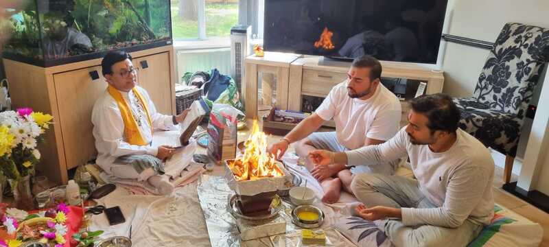 Hindu wedding priest - hindu priest - wedding priest - www.hindupriestketuljoshi.co.uk