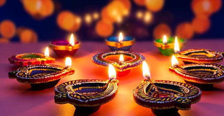 Dhanteras & Diwali Date, muhurt time in UK Pujan vidhi, Mantras, and Aarti