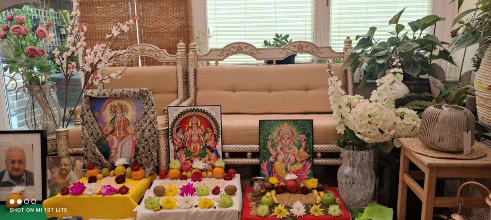 Hindu funeral rituals/traditions - Hindu Priest Ketul Joshi Maharaj