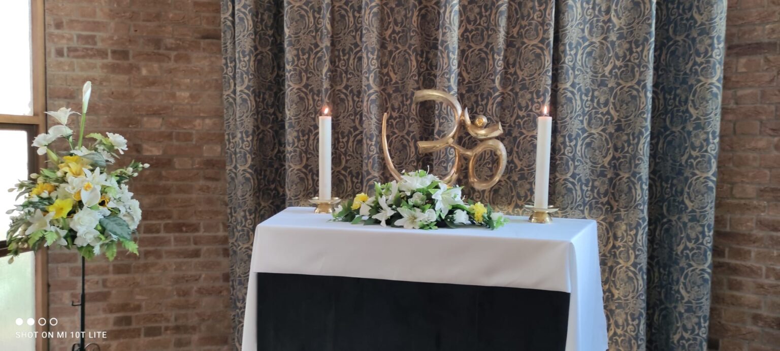 Hindu funeral rites Hindu Priest Ketul Joshi Maharaj