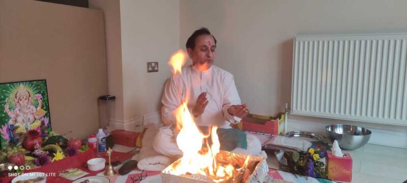 wedding priest - priest for wedding - Hindu wedding priest - indian wedding priest - Hindu wedding priest - hindu priest - wedding priest - www.hindupriestketuljoshi.co.uk