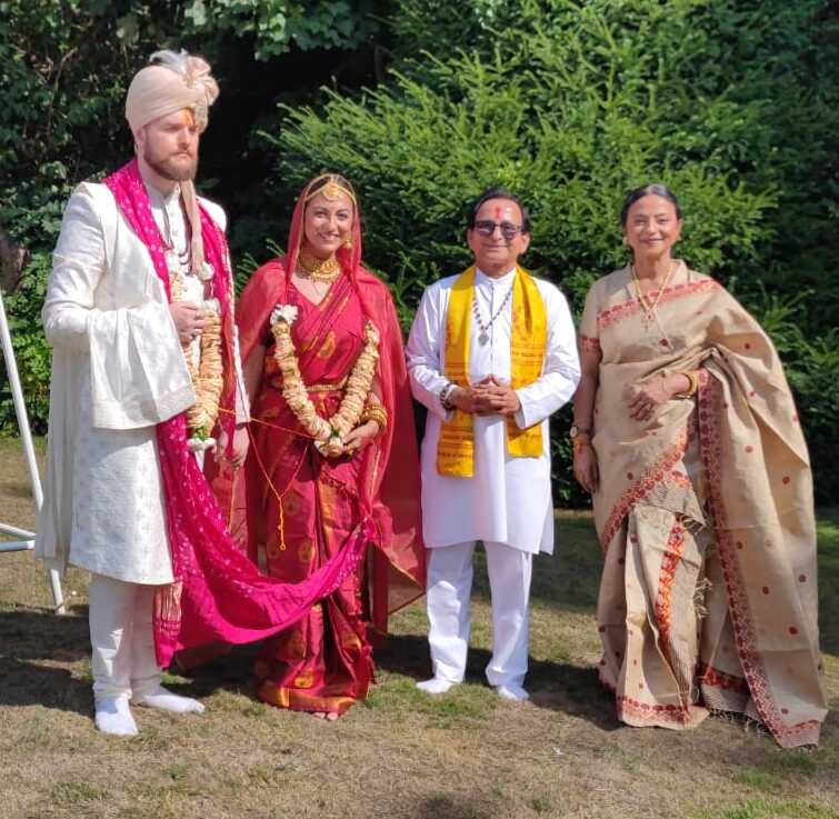 "Destination Hindu Weddings: Book a Priest for Ceremonies Abroad", hindu priest London, hidu wedding priest, wedding priest uk, destination wedding, hindu wedding priest uk, priest for wedding, wedding priest, www.hindupriestketuljoshi.co.uk