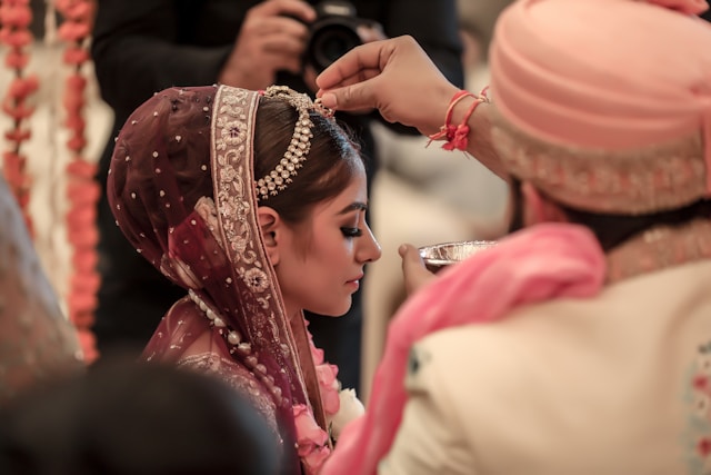 Everything You Need to Know About Hiring a Wedding Officiant - hindu wedding priest -wedding priest london - indian priest - www.hindupriestketuljoshi.co.uk