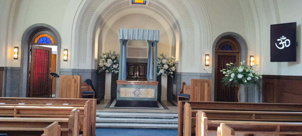 Traditional Hindu Funeral Rituals UK – Priest Performing Last Rites -