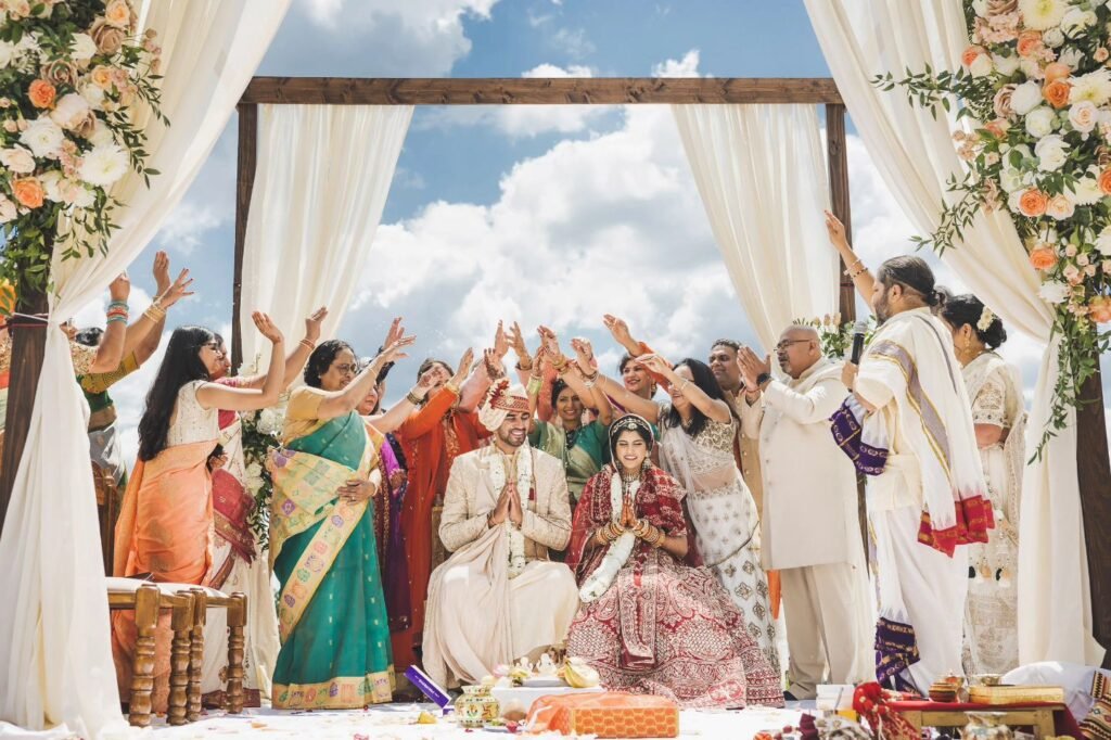 Hindu priest for wedding ceremony performing Hindu wedding rituals in the UK